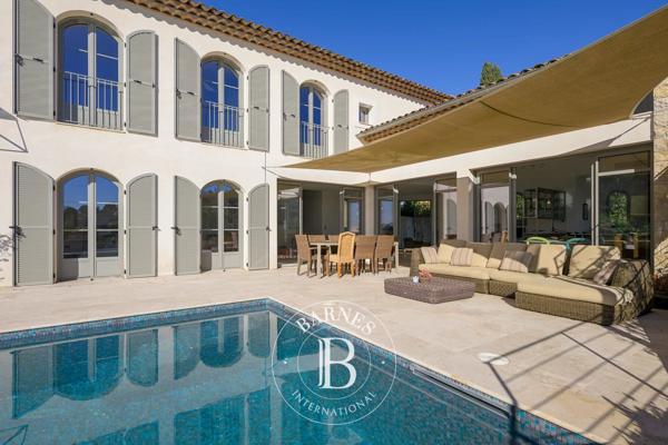 Mougins, Villa 6 Chambres -  365 m² à vendre