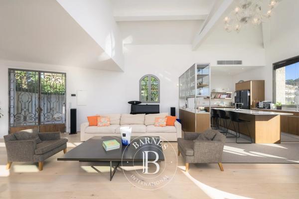 Mougins, Villa 6 Chambres -  365 m² à vendre