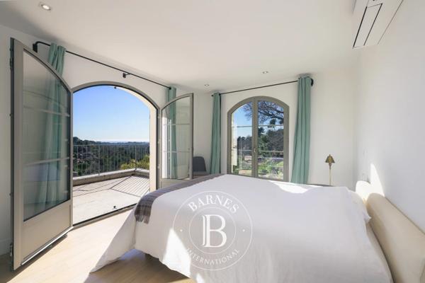 Mougins, Villa 6 Chambres -  365 m² à vendre