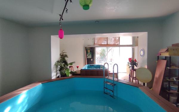 Maison à vendre    6 pièces •  Bouzigues