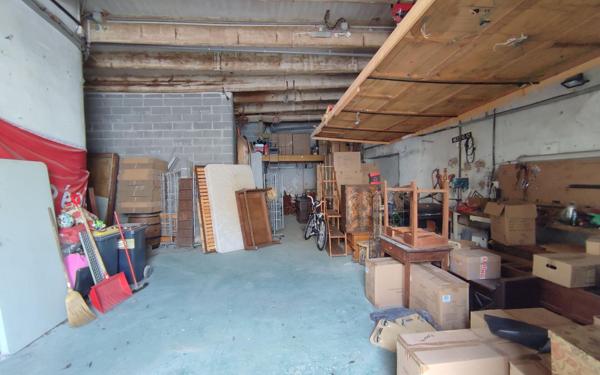 Maison à vendre    6 pièces •  Bouzigues