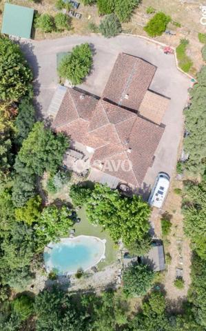 Vente Maison 10 pièces de 376m² - 13011 Marseille