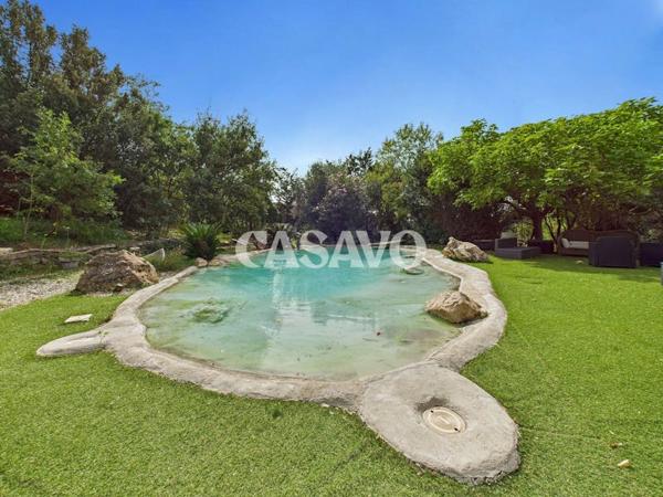 Vente Maison 10 pièces de 376m² - 13011 Marseille