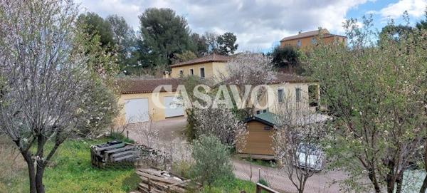 Vente Maison 10 pièces de 376m² - 13011 Marseille