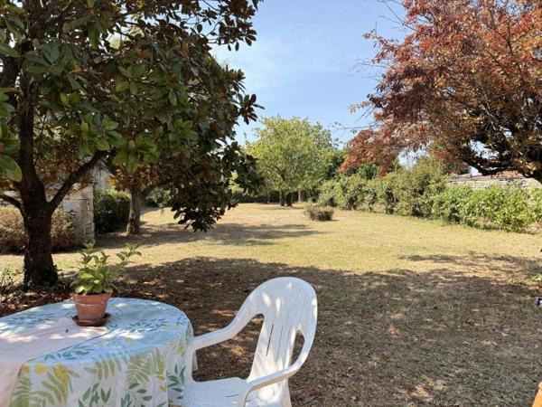 Belle demeure Charentaise avec ses dépendances et son parc de 5000 m²