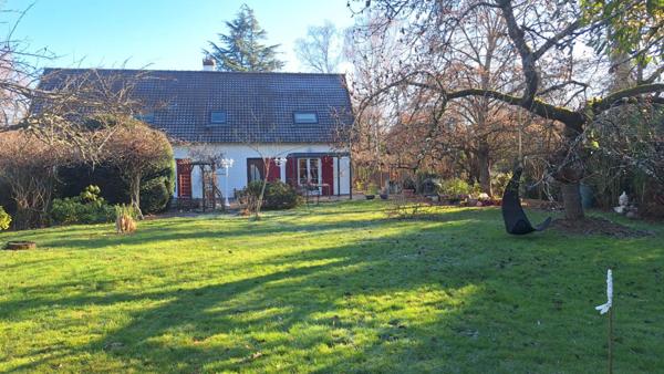 Maison Familiale 8 pièces 200m² sur sous sol total