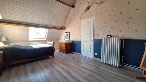 Maison Familiale 8 pièces 200m² sur sous sol total