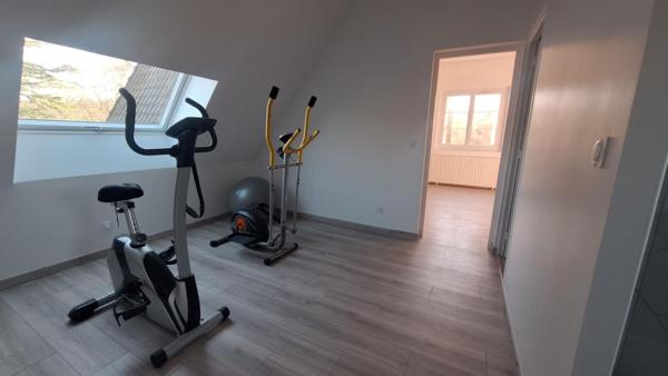 Maison Familiale 8 pièces 200m² sur sous sol total