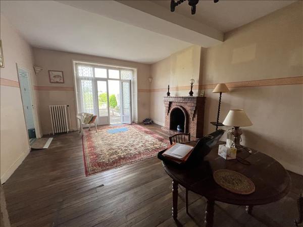 Maison à vendre |  Ribérac |  7 pièces | 210 m²