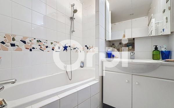 Appartement à vendre    5 pièces • 82,71 m2 Montrouge