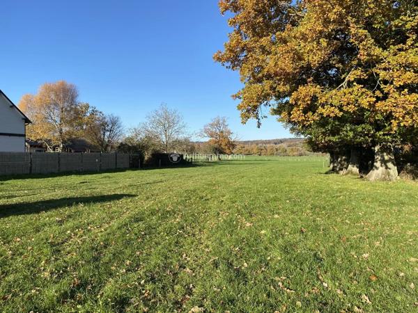 Vente                                                      Terrain
                        
                                         18430 m2                     à Bagnoles-de-l'Orne-Normandie