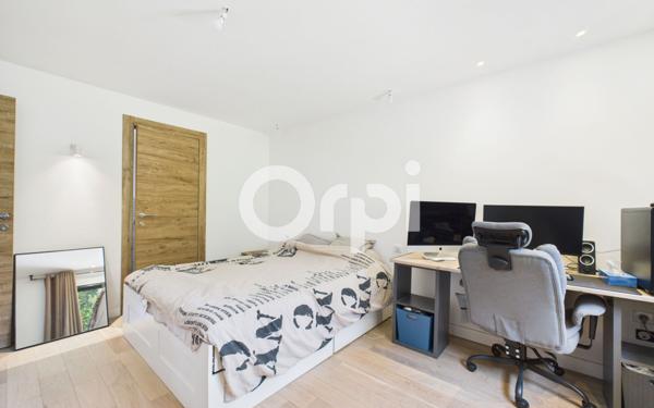 Maison à vendre    6 pièces • 204 m2 Pégomas