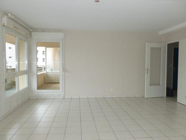 Châlons-En-Champagne, appartement T3  de 76m2 avec balcon et