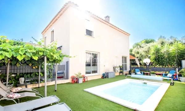 Maison individuelle/Jardin/Terrasse/ Piscine