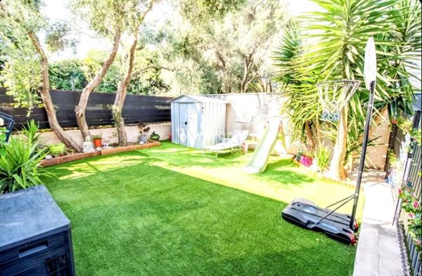 Maison individuelle/Jardin/Terrasse/ Piscine