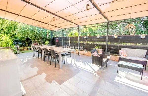 Maison individuelle/Jardin/Terrasse/ Piscine