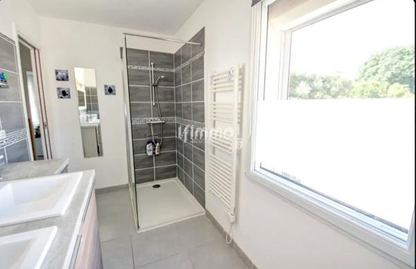 Maison individuelle/Jardin/Terrasse/ Piscine