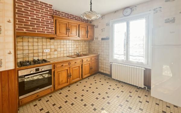 Maison à vendre    5 pièces •  La Ferté-Saint-Aubin