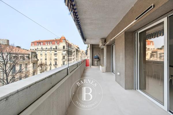 Marseille 8ème, Appartement 3 Chambres -  152 m² à vendre