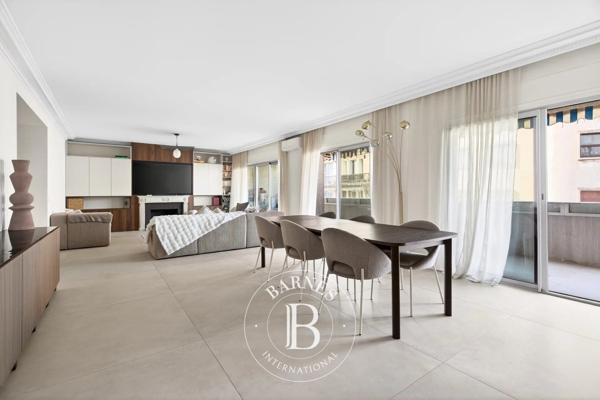 Marseille 8ème, Appartement 3 Chambres -  152 m² à vendre
