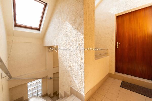 Immeuble locatif dans le centre village