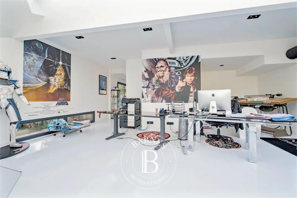 Mérignac, Maison 5 Chambres -  320 m² à vendre