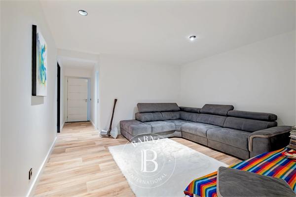Mérignac, Maison 5 Chambres -  320 m² à vendre