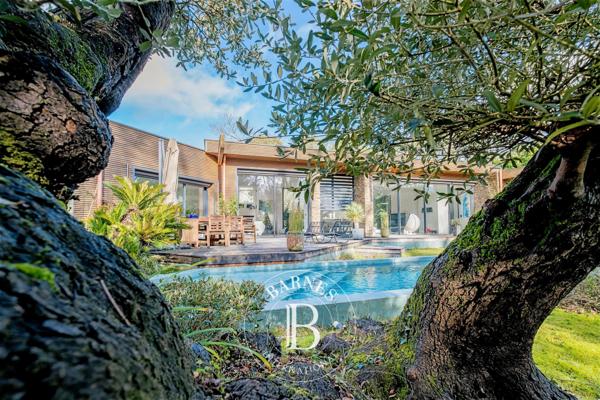 Mérignac, Maison 5 Chambres -  320 m² à vendre
