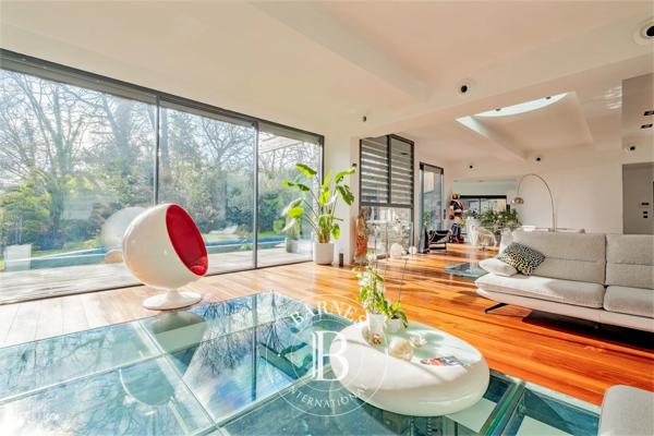 Mérignac, Maison 5 Chambres -  320 m² à vendre