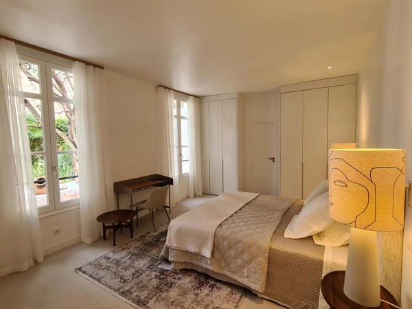 A vendre à Cannes, belle maison de ville rénovée