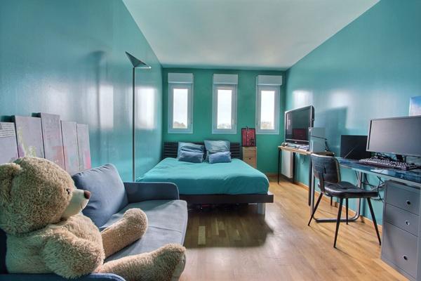 Villeneuve La Garenne - Duplex 4 pièces de 109.28 m2 avec balcons + box