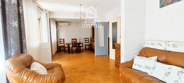 Appartement
                                                                                                                                                                                                                                                                                                                        4 pièce(s)                                                                                                                                                                                                          3 chambre(s)                                                                                                                                                                                                          95  m²