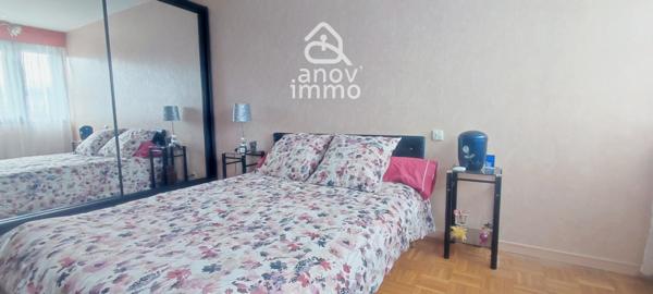 Appartement
                                                                                                                                                                                                                                                                                                                        4 pièce(s)                                                                                                                                                                                                          3 chambre(s)                                                                                                                                                                                                          95  m²