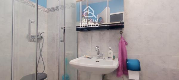 Appartement
                                                                                                                                                                                                                                                                                                                        4 pièce(s)                                                                                                                                                                                                          3 chambre(s)                                                                                                                                                                                                          95  m²