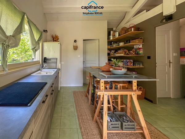 Propriete à vendre 6 pièces MONTCUQ maison de 150m2 + dépendances + moulin sur 1,65ha de terrain