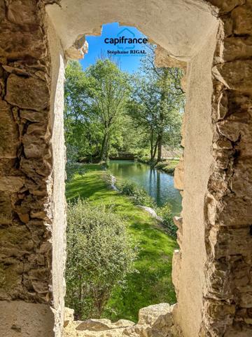 Propriete à vendre 6 pièces MONTCUQ maison de 150m2 + dépendances + moulin sur 1,65ha de terrain