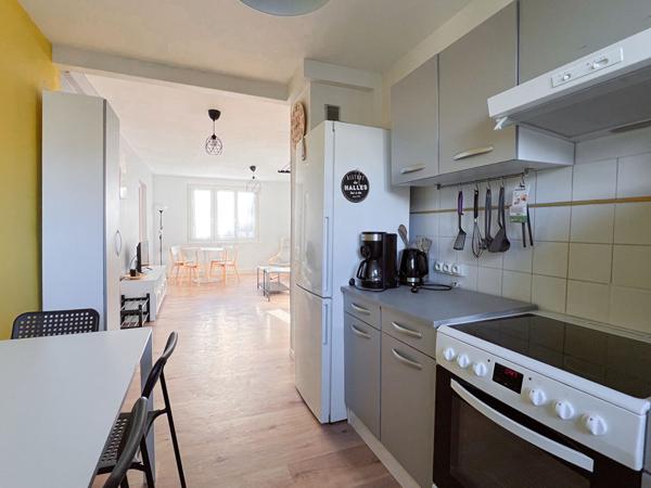 ANGERS Strasbourg - Appartement T4 de 3 chambres avec balcon, stationnement, cave et grenier !