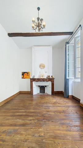 Authentique maison de caractère de165m2 sur la commune de BARCELONNE DU GERS