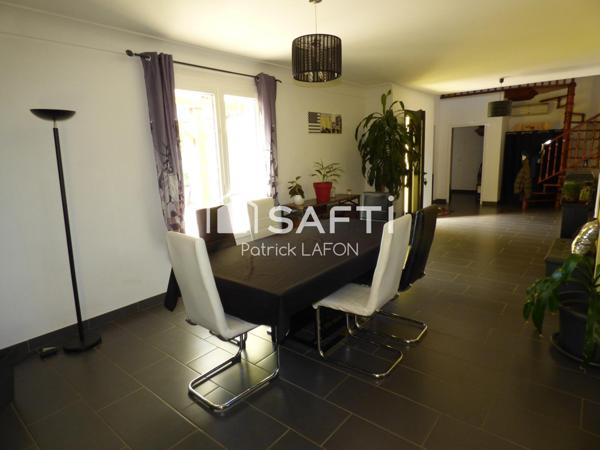 Villa piscine et logement T2