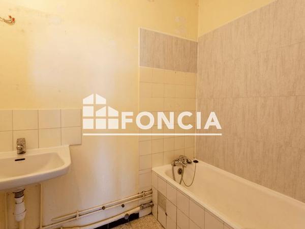 À vendre Appartement 4 pièces 77.57 m² - Salon-de-provence 13300