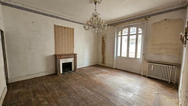Quartier Monselet, garage de 45m², 9 chambres