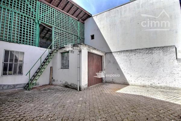 CHARMANTE MAISON DE VILLAGE T4 AVEC COUR, GARAGE ET DEPENDANCES