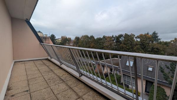 MONTIVILLIERS - APPARTEMENT DUPLEX F4 DE 100M AVEC DEUX TERRASSES, ET UN GARAGE