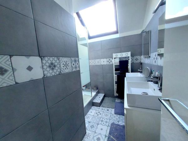 À vendre - Maison ancienne, 9 pièces située à Salbris (41300)