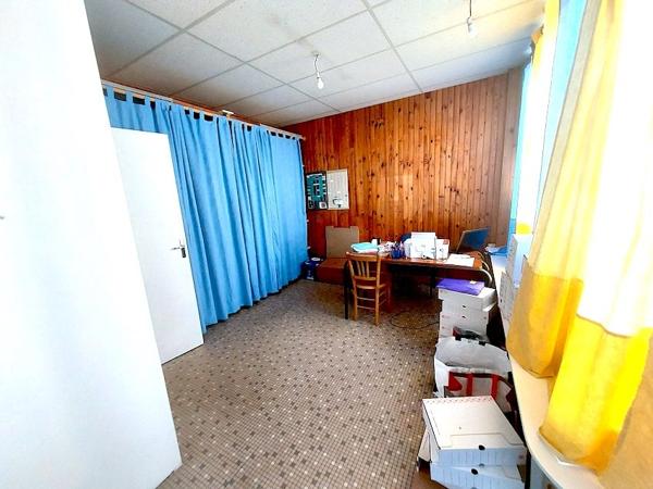 À vendre - Maison ancienne, 9 pièces située à Salbris (41300)