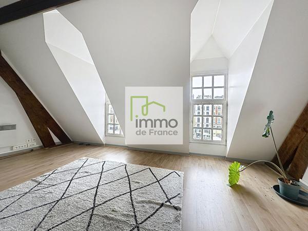 RARE ET UNIQUE SUR LA GRAND PLACE DE LILLE