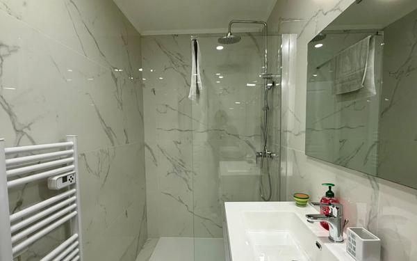 Appartement à vendre    2 pièces • 46,50 m2 Nice