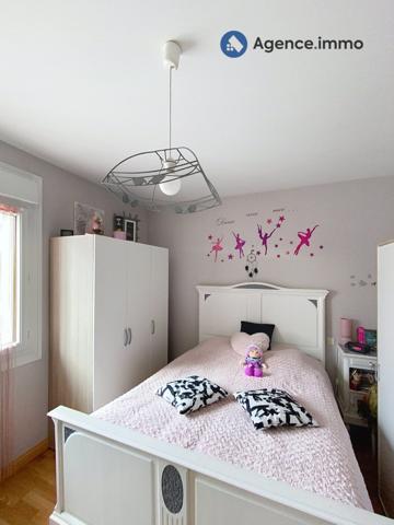 À vendre - Maison individuelle, 5 pièces située à Noyant-Villages (49490)