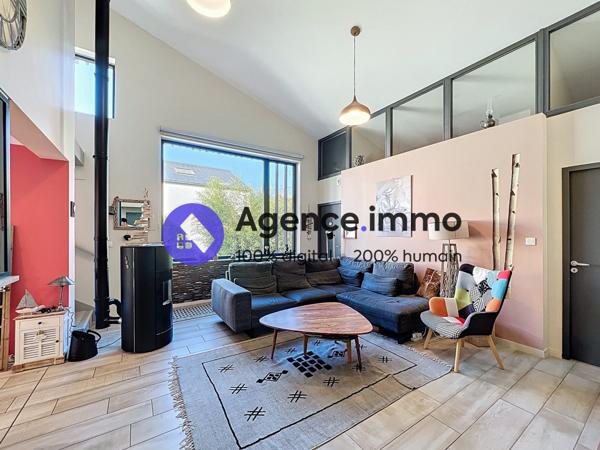 À vendre - Maison contemporaine, 4 pièces située à Vouvray (37210)