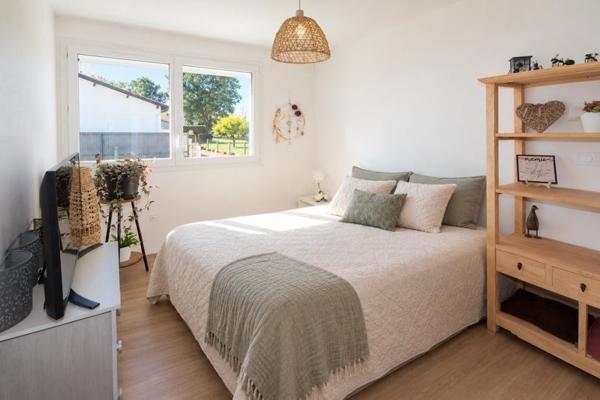 Maison à vendre 169 499 € Montpon-Ménestérol 4 p 78 m² DPE B